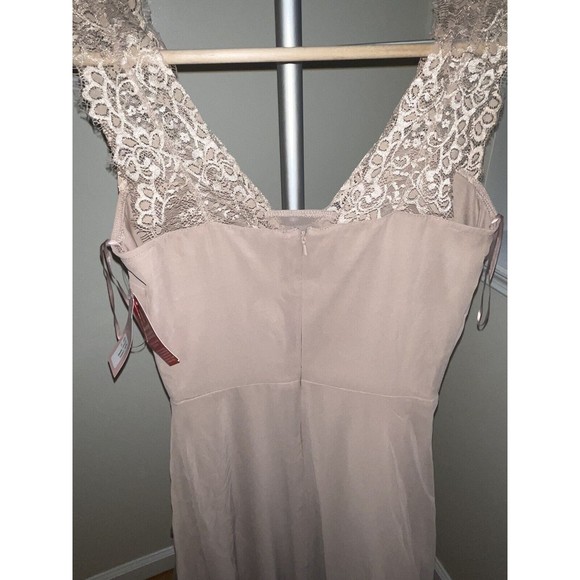 NWT Vintage Elise Ryan 1950's  Long Nightgown w/Pleated Bodice & Lace. Size 8 - Picture 7 of 7